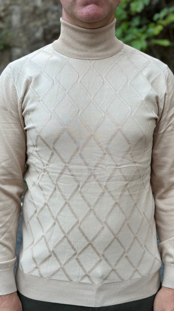 Maglione dolcevita beige a quadri